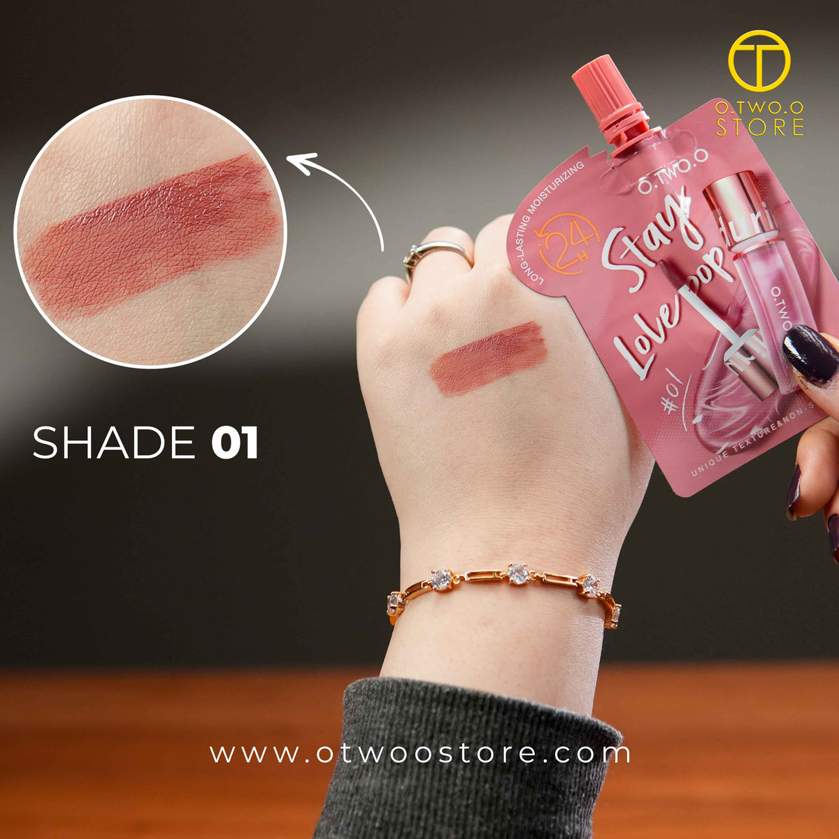 O.TWO.O Lolepop Lipgloss Tester