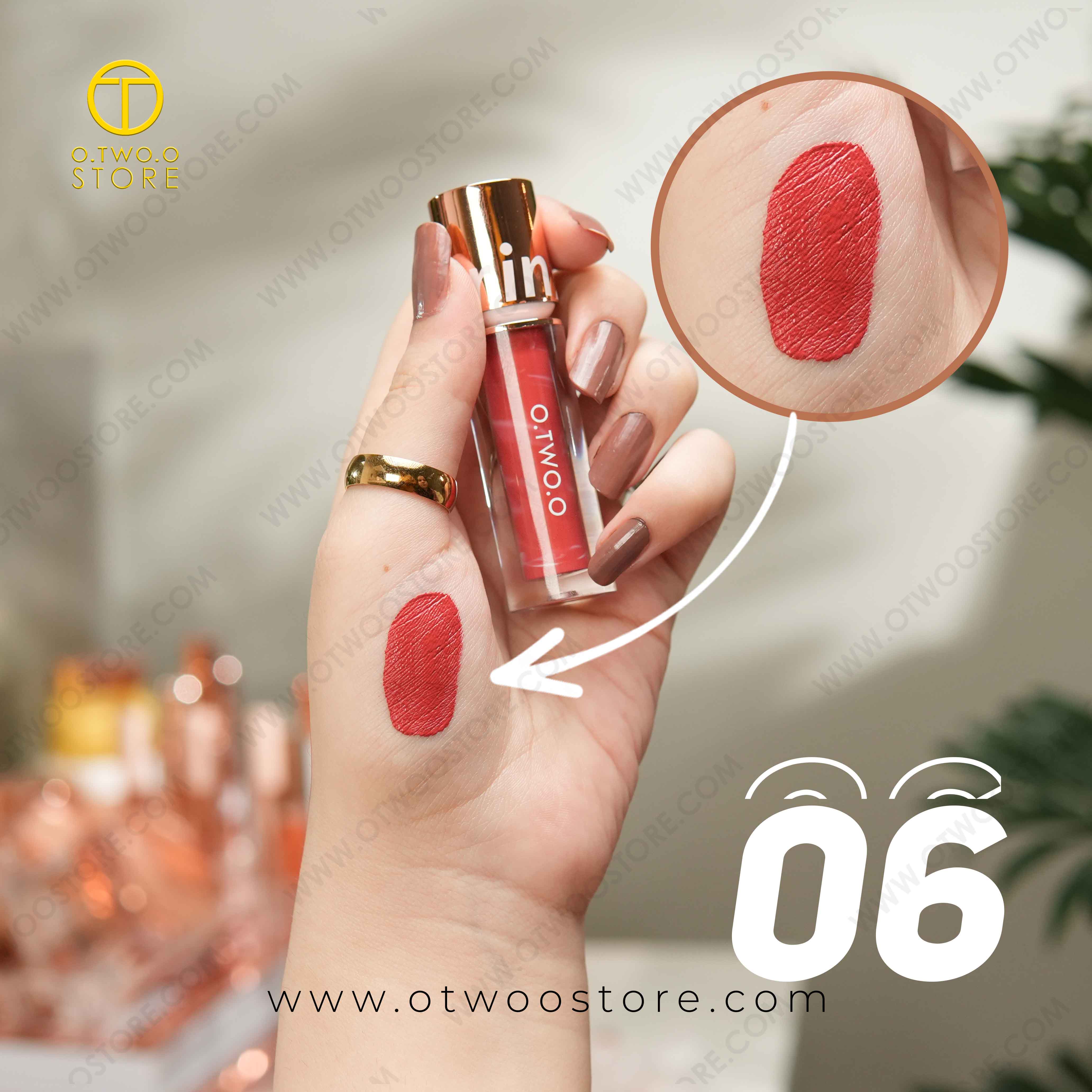 O.TWO.O Ultra Stay Lolepop Lipstick