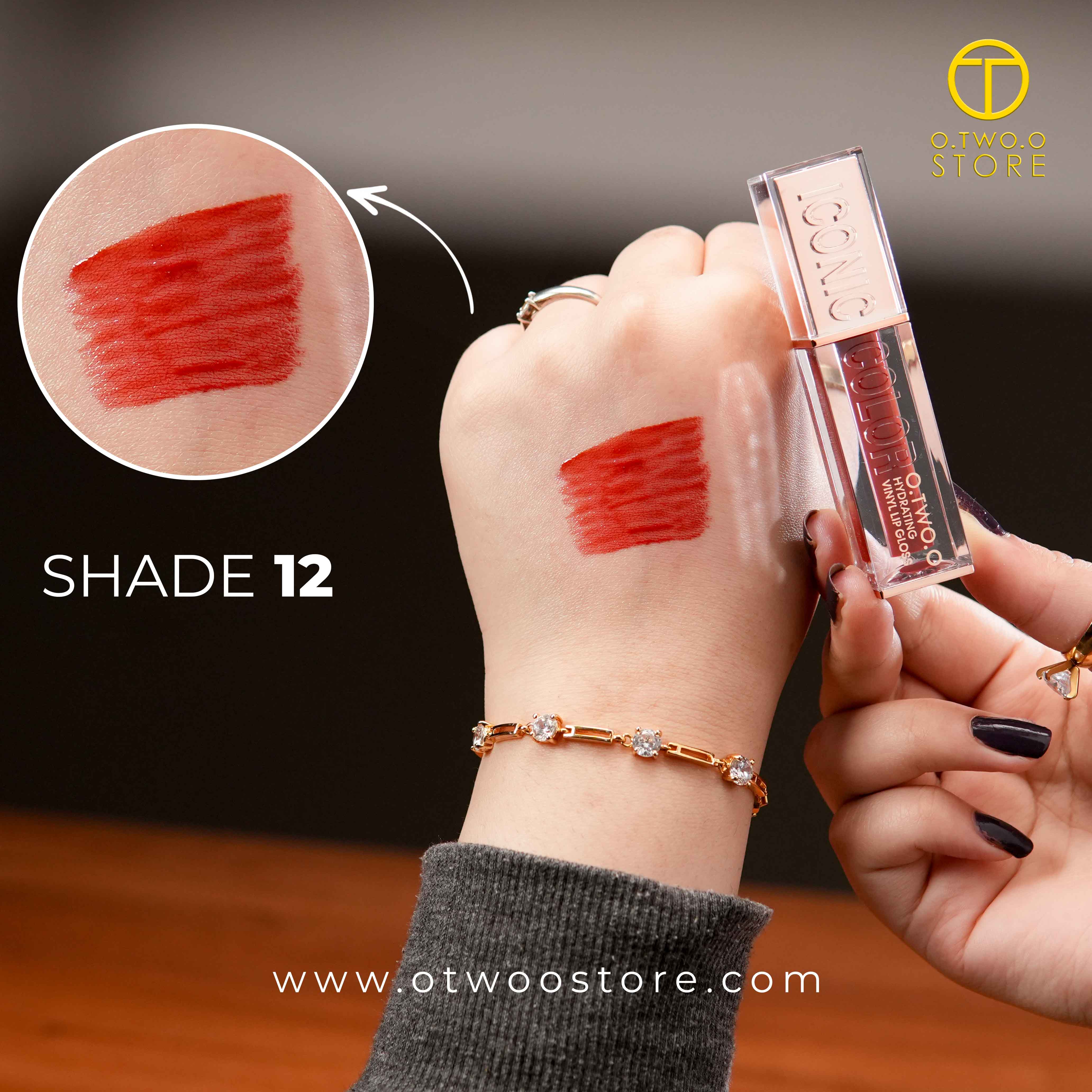 O.TWO.O Hydrating Vinyl Lip Gloss