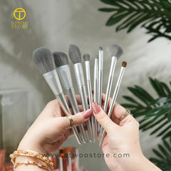 O.TWO.O 8pcs Makeup Brush Set Silver