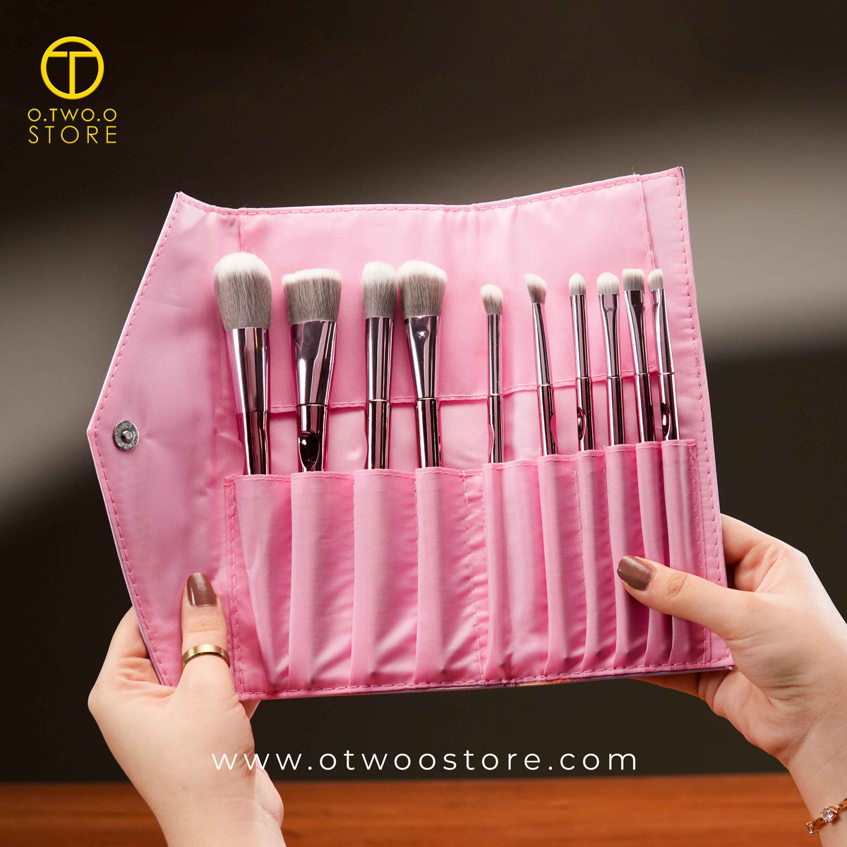 O.TWO.O Chrome 10pcs Brushes Set